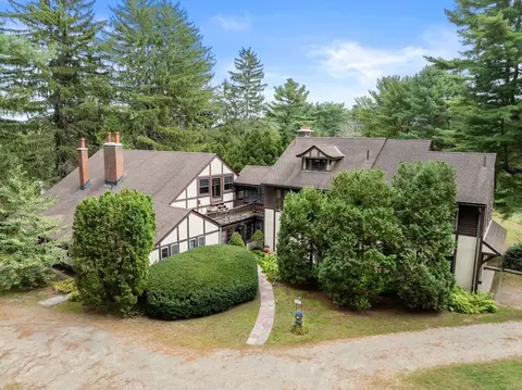 Exterior - 660 South St, Needham, MA 02492 photo 10 of 11