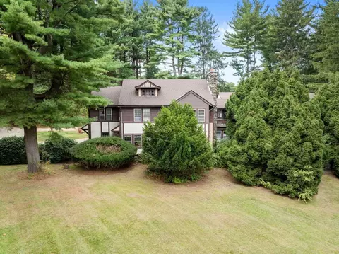 Exterior - 660 South St, Needham, MA 02492 photo 9 of 11