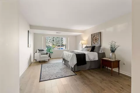 124 Place Ln #124, Woburn, MA 01801