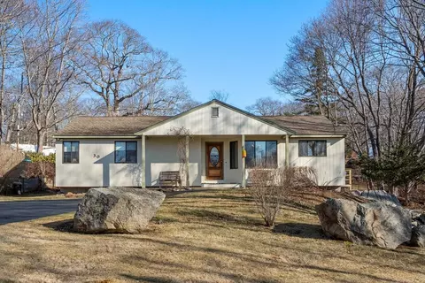 30 Norman Ave, Gloucester, MA 01930