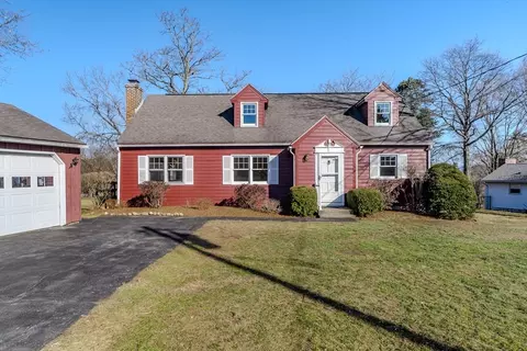 18 Highland Cir, Hadley, MA 01035