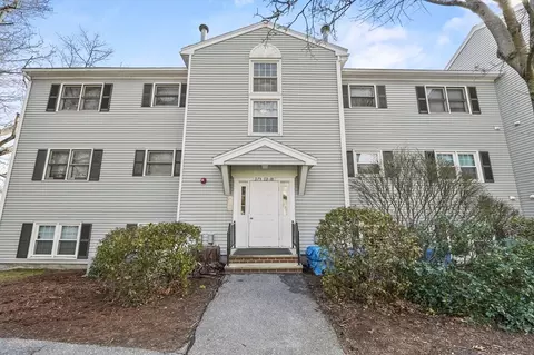 373 Aiken Ave #14, Lowell, MA 01850