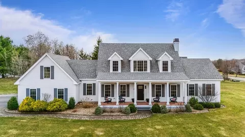 26 Lyons Farm, Haverhill, MA 01835