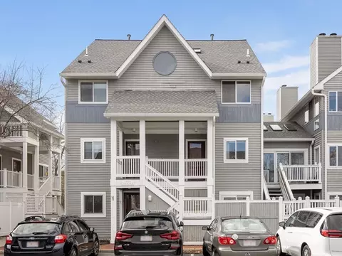 20 Ship Ave #17, Medford, MA 02155