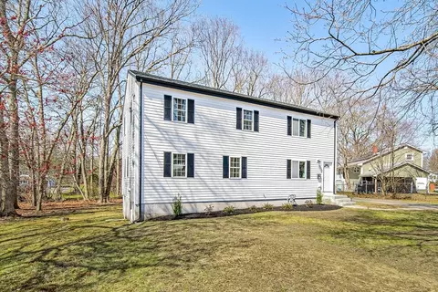 76 Sunset Dr, Brockton, MA 02301