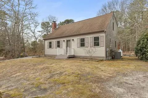 59 W Tupelo Dr, Harwich, MA 02645