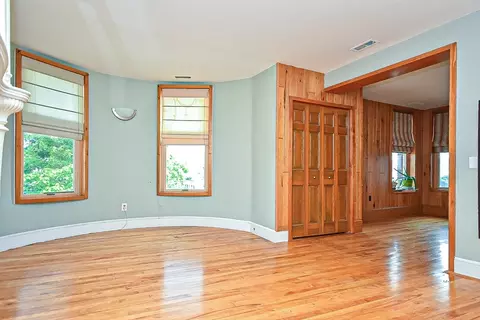 Living - 5 State St #F3, Worcester, MA 01609 photo 5 of 8