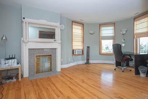 Living - 5 State St #F3, Worcester, MA 01609 photo 2 of 8