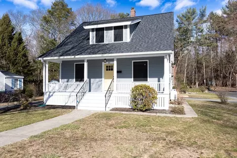 40 Seaver St, Easton, MA 02356