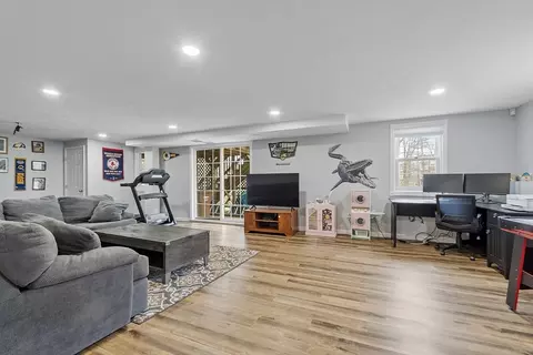 8 Exeter Rd, Hudson, MA 01749 photo 39