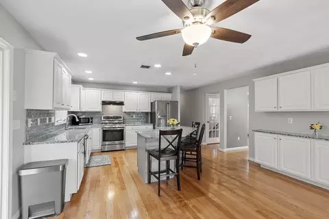 8 Exeter Rd, Hudson, MA 01749 photo 12