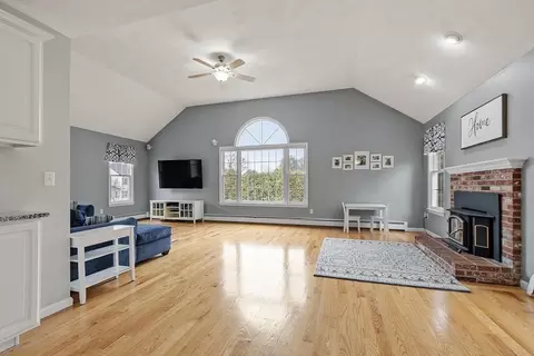 8 Exeter Rd, Hudson, MA 01749 photo 18
