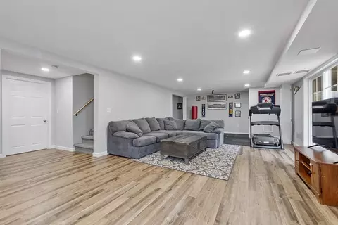8 Exeter Rd, Hudson, MA 01749 photo 37