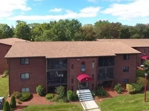221 Oak St #9-33, Brockton, MA 02301
