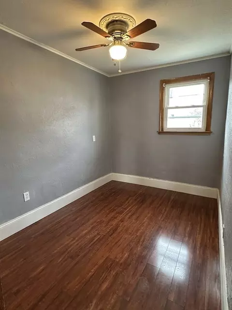 255 Montaup St, Fall River, MA 02724 photo 4