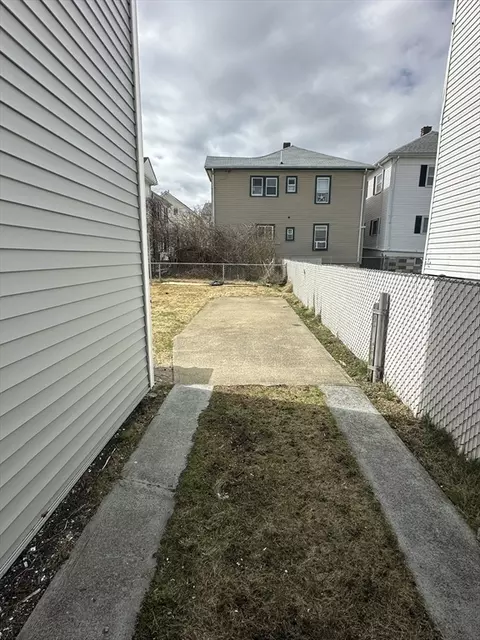 255 Montaup St, Fall River, MA 02724 photo 37
