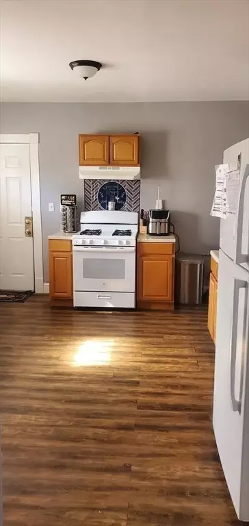 122 Middlesex St, Springfield, MA 01109 photo 30