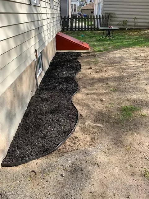122 Middlesex St, Springfield, MA 01109 photo 3