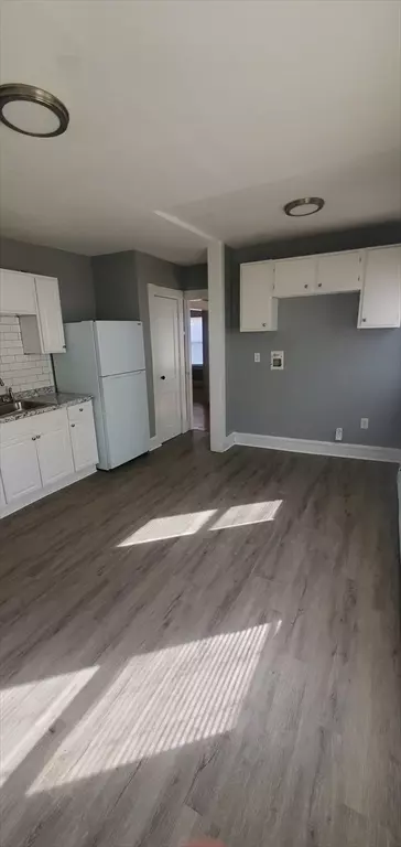 122 Middlesex St, Springfield, MA 01109 photo 11