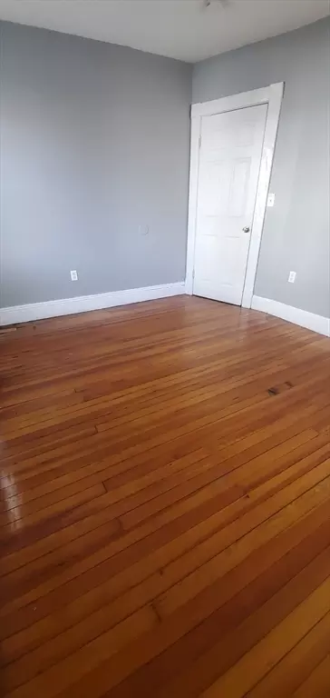 122 Middlesex St, Springfield, MA 01109 photo 21