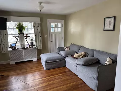 56 Alsada Dr, Worcester, MA 01603 photo 2
