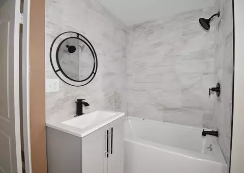 Bath - 39 Algonquin St, Chicopee, MA 01013 photo 3 of 3