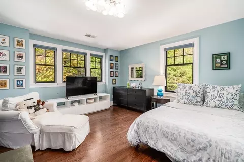 Bedroom - 4 Bridle Path Ln, Beverly, MA 01915 photo 2 of 4