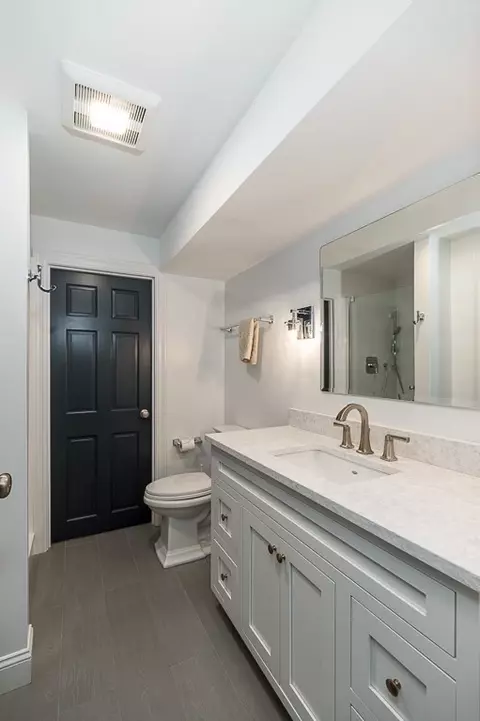 Bath - 4 Bridle Path Ln, Beverly, MA 01915 photo 7 of 7