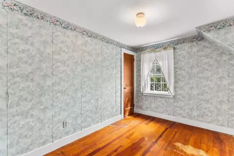 Bedroom - 987 Wilson Rd, Fall River, MA 02720 photo 1 of 9