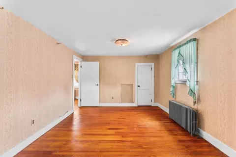 Bedroom - 987 Wilson Rd, Fall River, MA 02720 photo 6 of 9