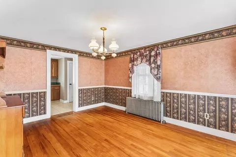 Dining - 987 Wilson Rd, Fall River, MA 02720 photo 1 of 1