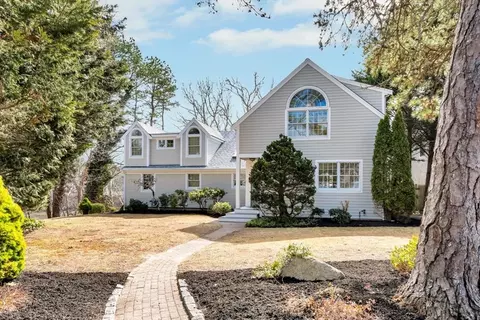 34 Quaker Run Rd, Mashpee, MA 02649 photo 6