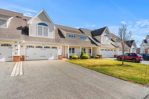 100 Kirkbride Dr #229, Danvers, MA 01923