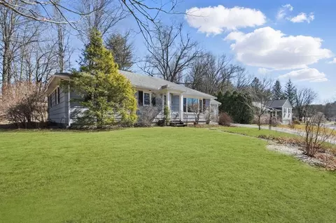 1 Westview Ter, Easthampton, MA 01027 photo 1