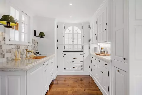 17 Cole Rd, Hingham, MA 02043 photo 5