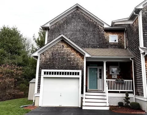 38 Elm #D, Hanson, MA 02341