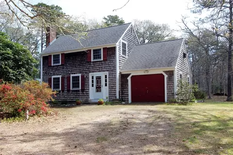114 Thousand Oaks Dr, Brewster, MA 02631