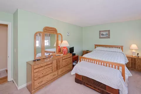 Bedroom - 415 Dailey Dr, Franklin, MA 02038 photo 1 of 7