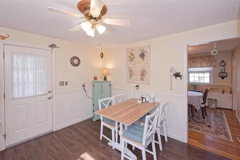 Dining - 415 Dailey Dr, Franklin, MA 02038 photo 4 of 4