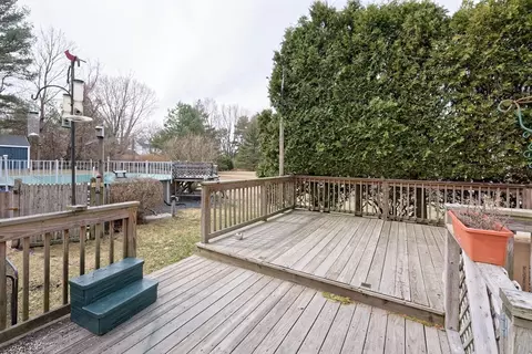 Exterior - 415 Dailey Dr, Franklin, MA 02038 photo 3 of 12