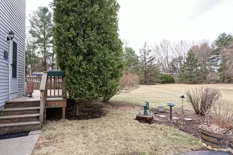 Exterior - 415 Dailey Dr, Franklin, MA 02038 photo 12 of 12