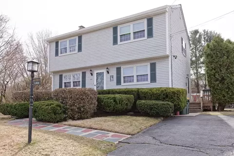 Exterior - 415 Dailey Dr, Franklin, MA 02038 photo 11 of 12