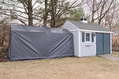 Exterior - 415 Dailey Dr, Franklin, MA 02038 photo 6 of 12