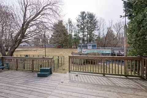 Exterior - 415 Dailey Dr, Franklin, MA 02038 photo 2 of 12