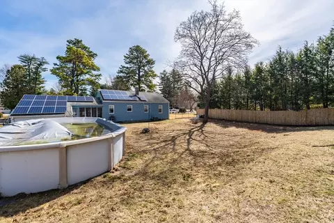 16 Delano Dr, Springfield, MA 01129 photo 8