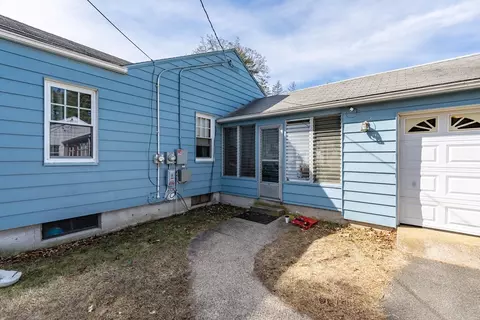 16 Delano Dr, Springfield, MA 01129 photo 4
