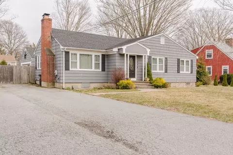 139 Maple Ave, Swansea, MA 02777