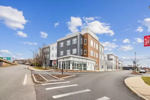 60 Cross St E #227, Somerville, MA 02145