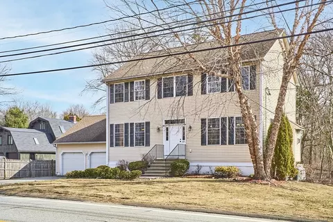609 Haverhill St, Reading, MA 01867 photo 2