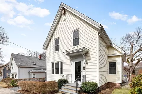 108 Pine Grove Ave, Lynn, MA 01904